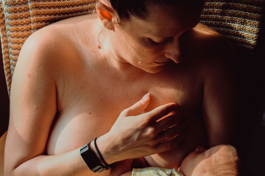 Mastitis in Breastfeeding Women